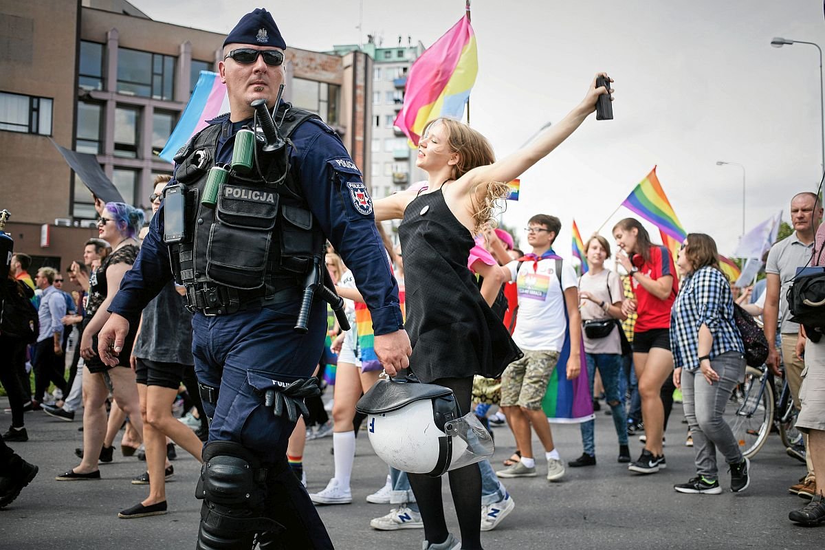 Policjanci mają nierozliczone 2,7 miliona nadgodzin.