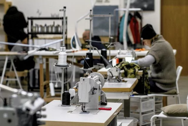 Parki technologiczne służą dziś różnym firmom. Na zdjęciu szwalnia w Skarzyskim Park Technologicznym