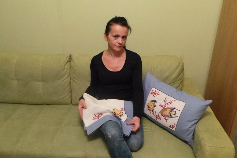 Od lat zajmuje się wyszywaniem haftów, teraz skupiam się na projektowaniu sukienek - mówi Marzena Mackiewicz