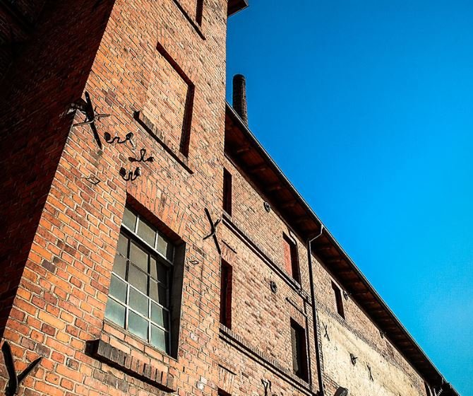 XIX-wieczna fabryka przeżywa swój renesans pod zarządem firmy rodzinnej z Ostrzeszowa