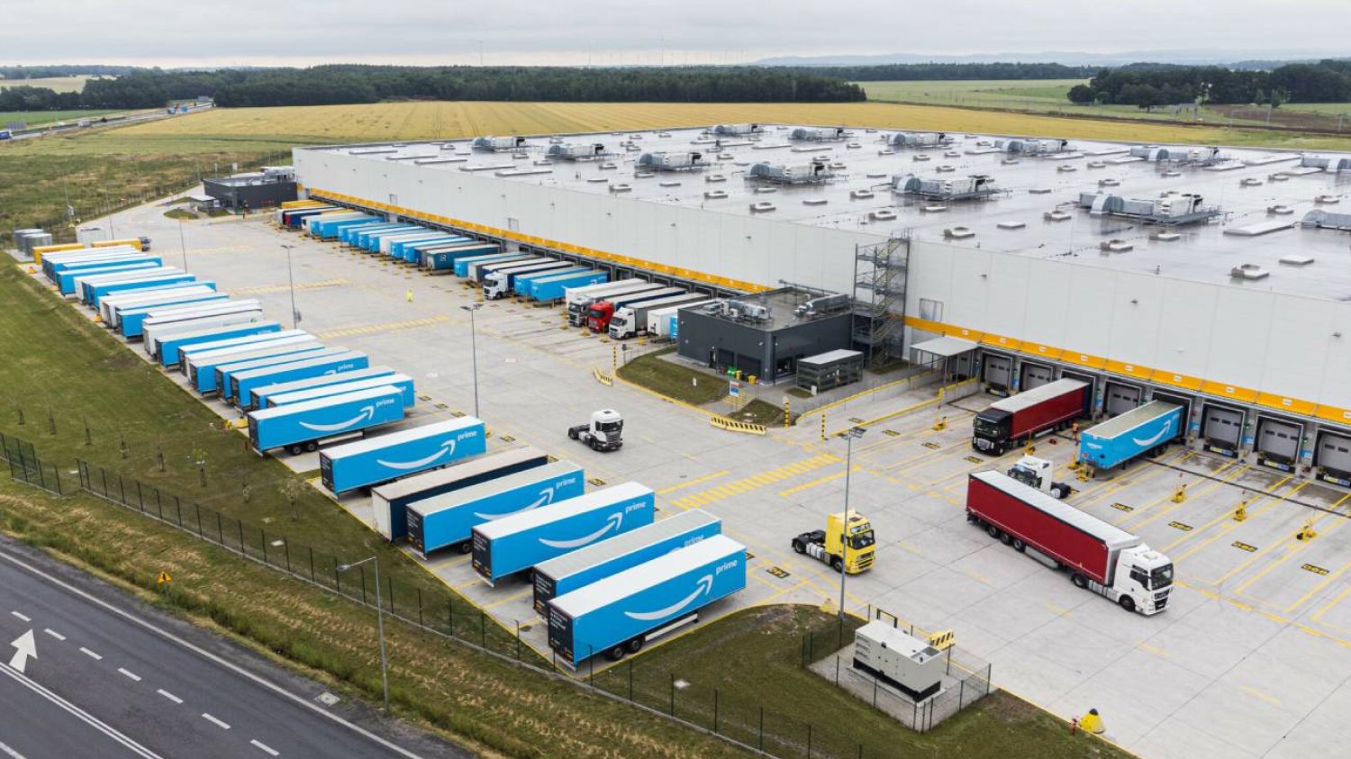 Ile pieniędzy Amazon zainwestował w Polsce?