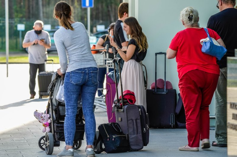 Parlament Europejski opowiedział się za pomysłem na wprowadzenie paszportów szczepionkowych.