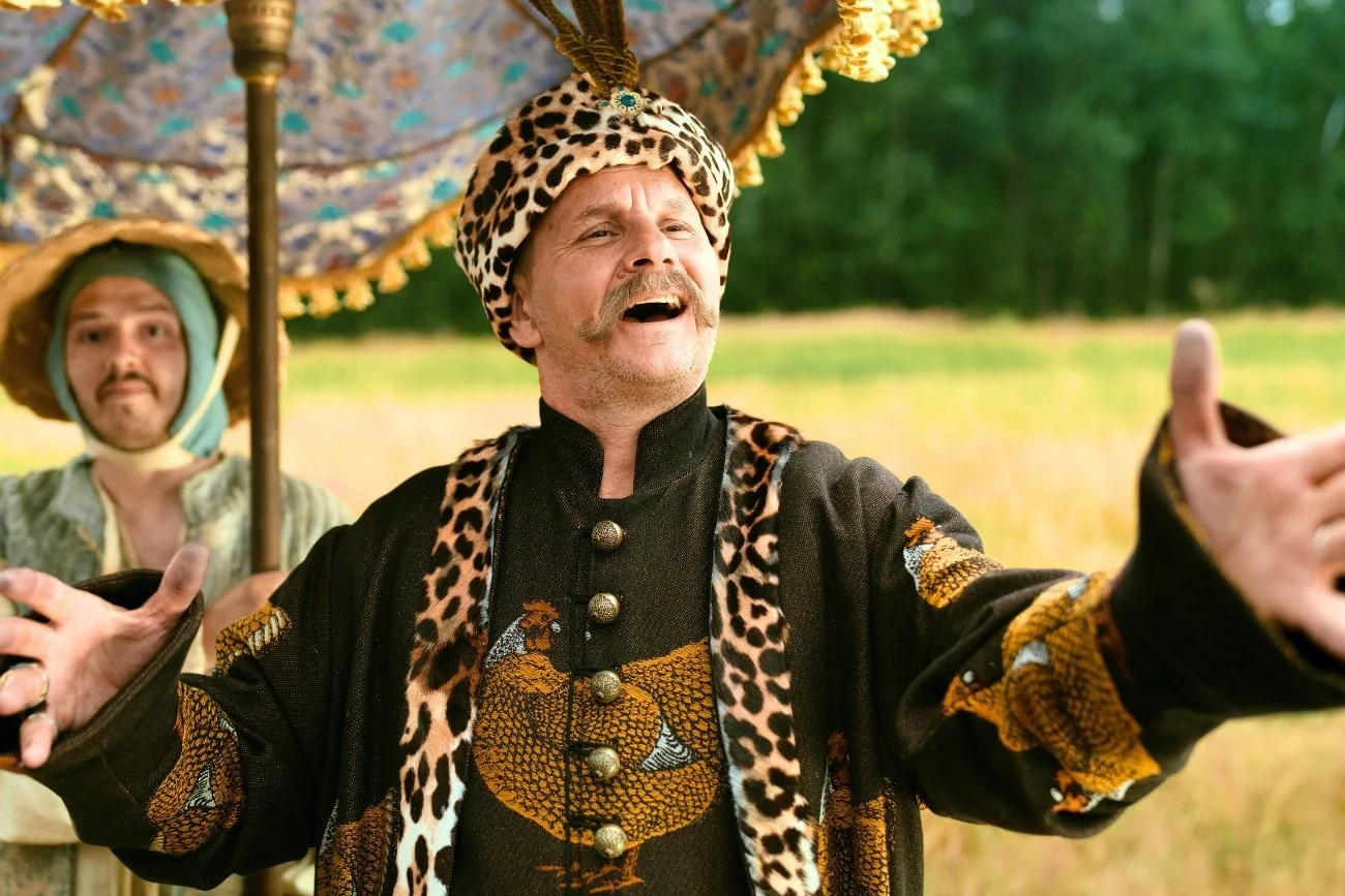 Znana marka chce się wybić na polskim serialu Netflixa. "Szabla zabroniona"