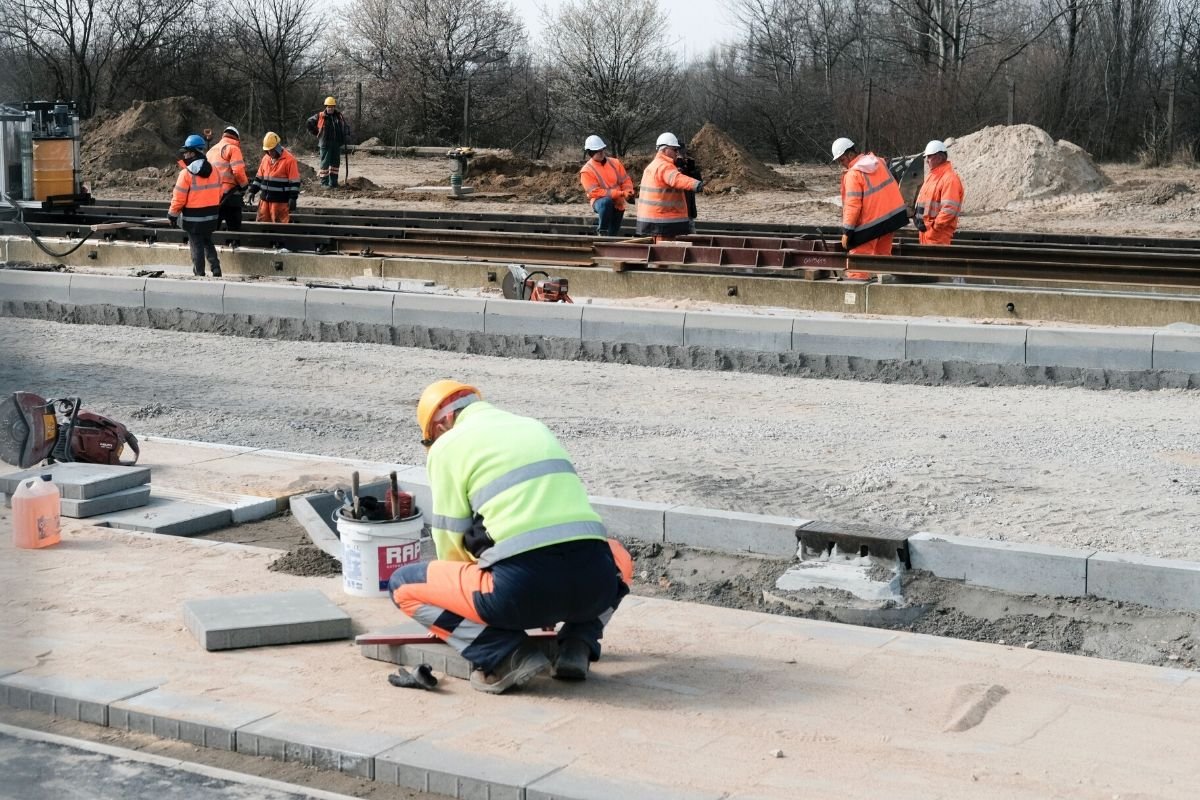 Po ogłoszeniu stanu wyjątkowego lub stanu klęski żywiołowej firmy mogłyby się ubiegać o odszkodowanie od państwa.