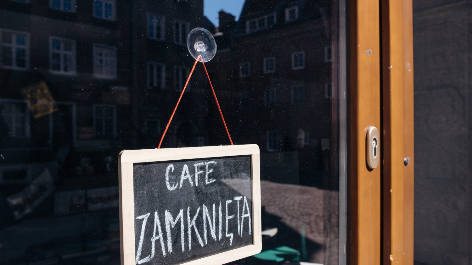 Właściciele restauracji i siłowni jeszcze poczekają na otwarcie swoich obiektów.