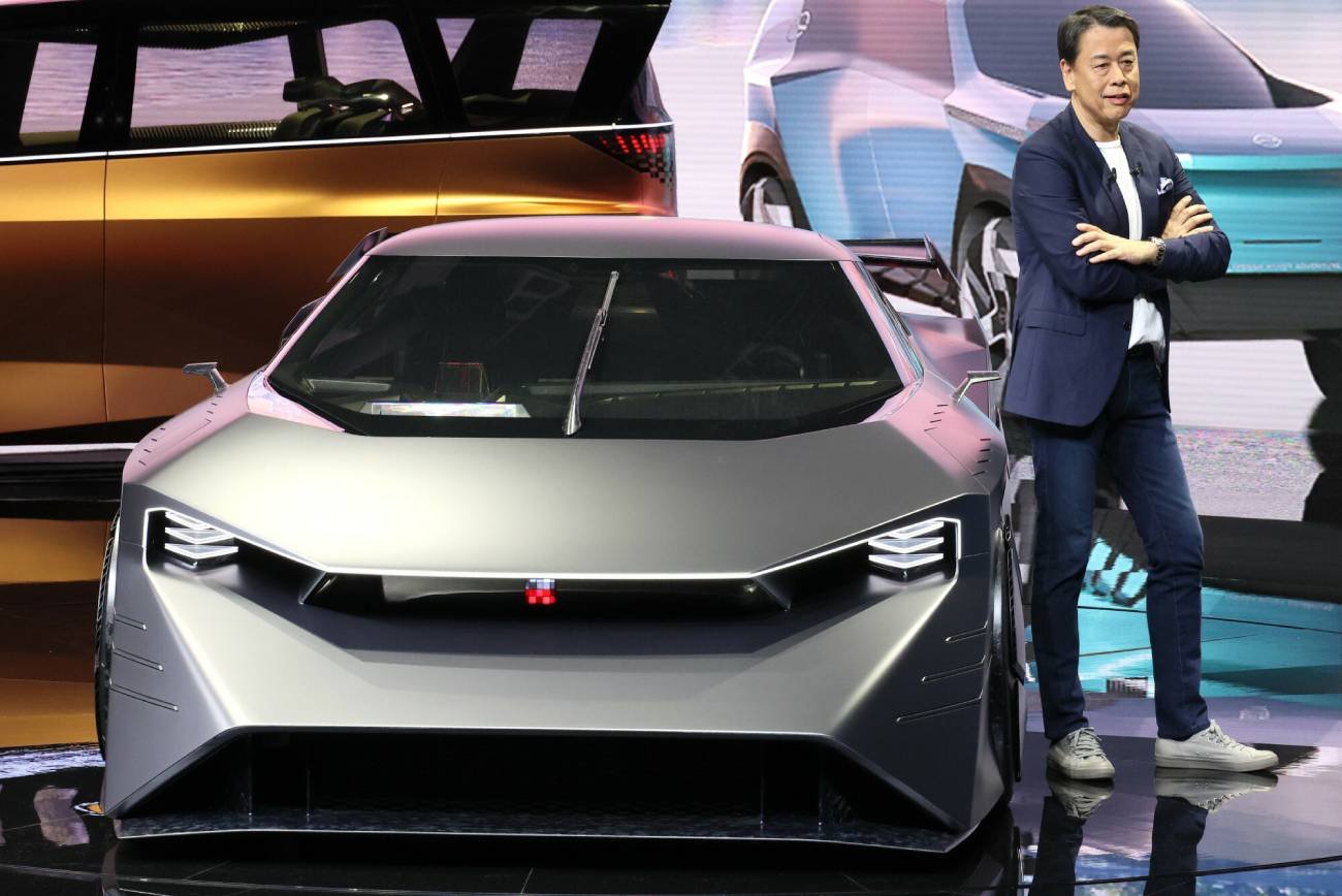 Koncept spotowego samochodu elektrycznego Nissana.