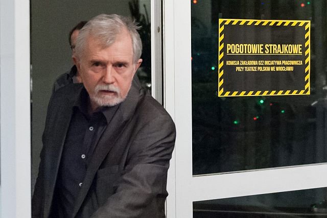 Cezary Morawski jako dyrektor Teatru Polskiego wyciągnął z kasy 186 tys. zł poza pensją