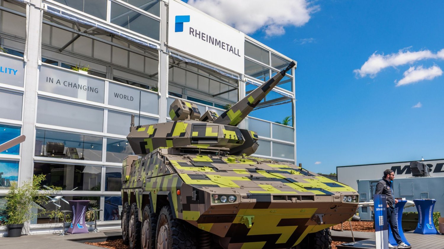 Zbrojeniowy sojusz z Niemcami: Rheinmetall puka do Polski, a politycy drżą. Rheinmetall.