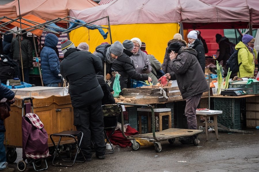Sanepid ma skontrolować warszawskie bazary.