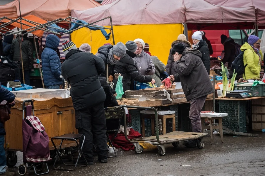 Sanepid ma skontrolować warszawskie bazary.