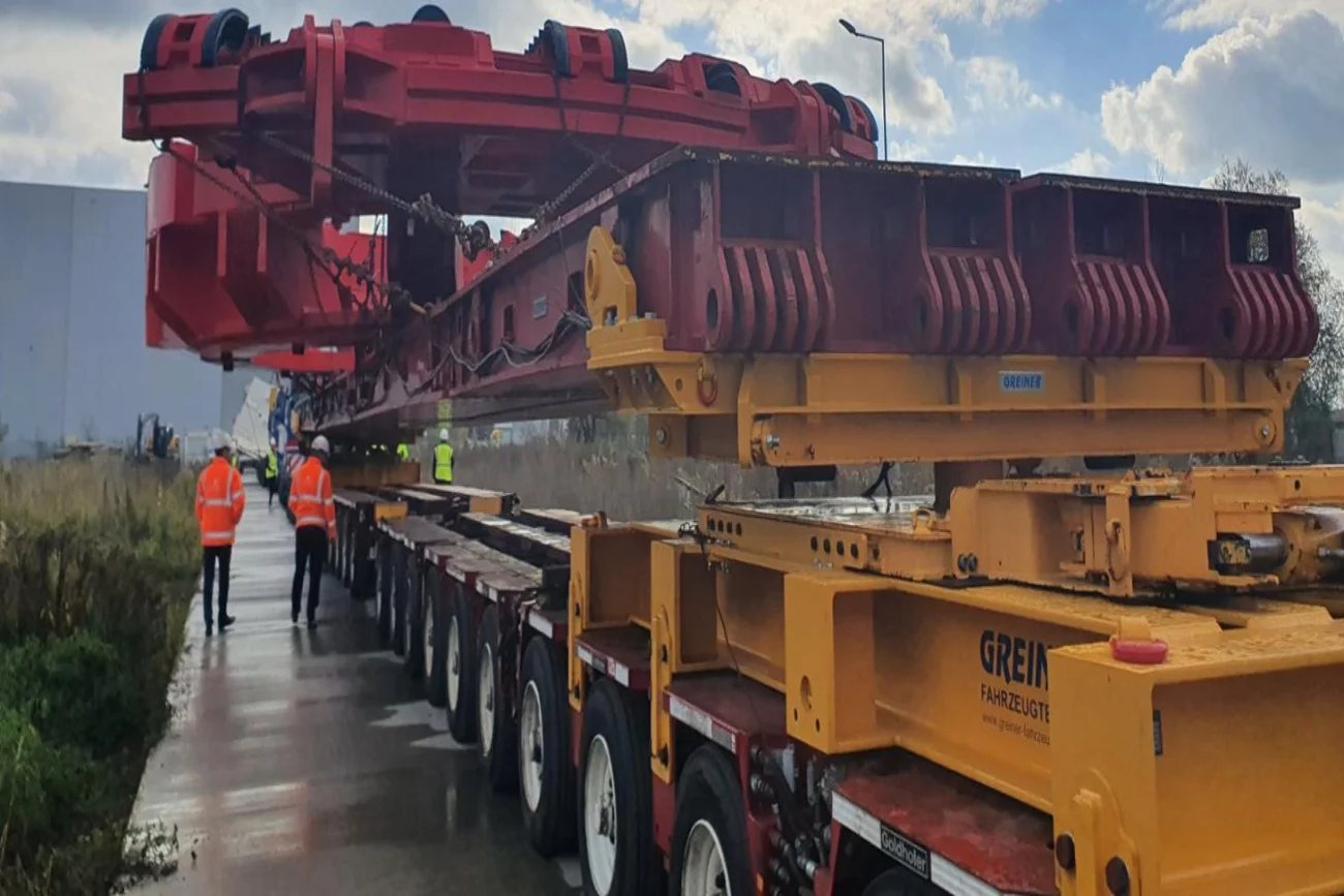 Transport maszyny TBM wyruszył w nocy z 11 na 12 listopada