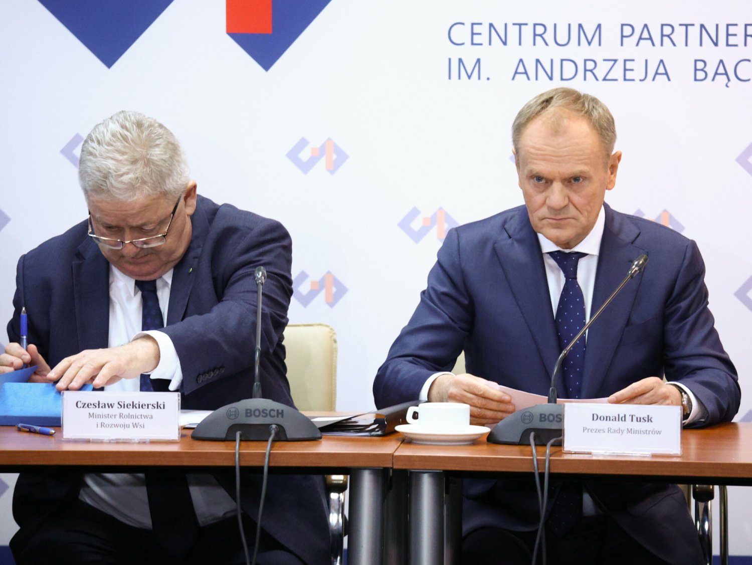 Emerytury posłów i ministrów – tyle z ZUS dostaje Tusk