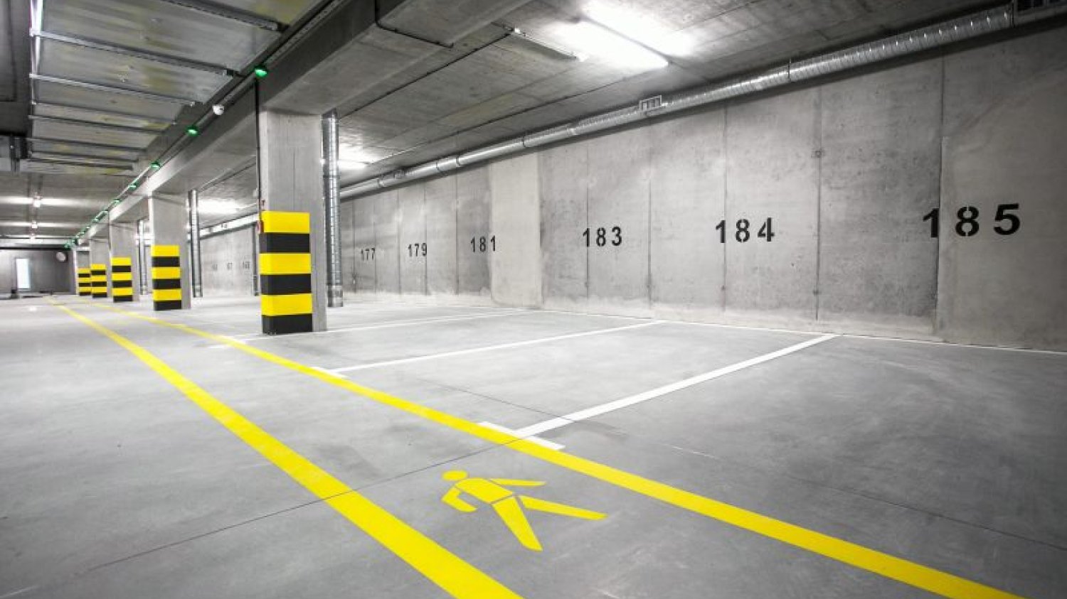 Parking podziemny w bloku powstaje kosztem wszystkich jego mieszkańców