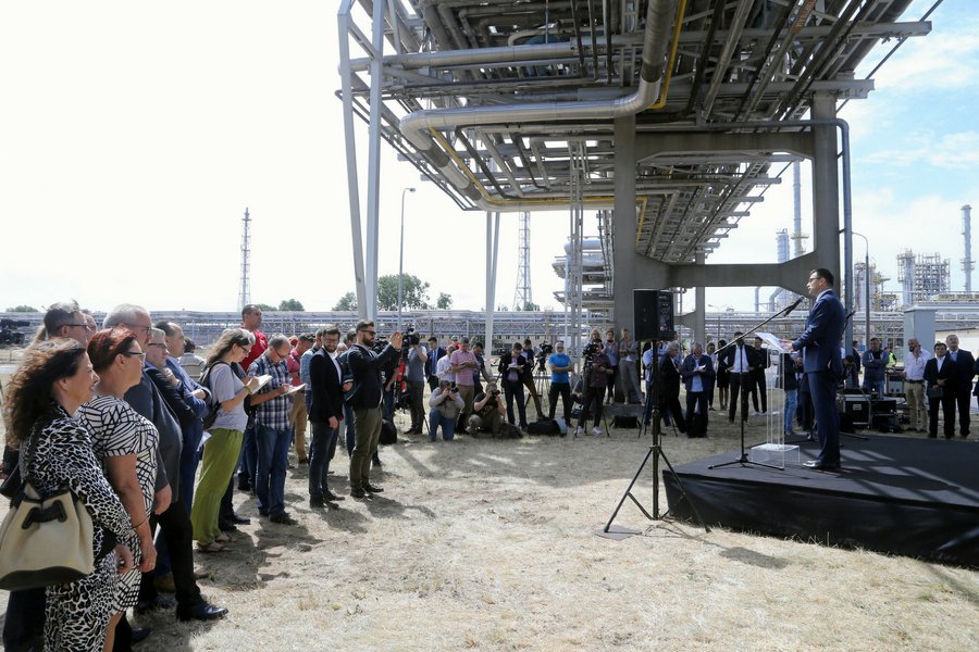 Pensja prezesa PKN Orlen Daniela Obajtka może po podwyżkach sięgnąć 3,2 mln złotych.