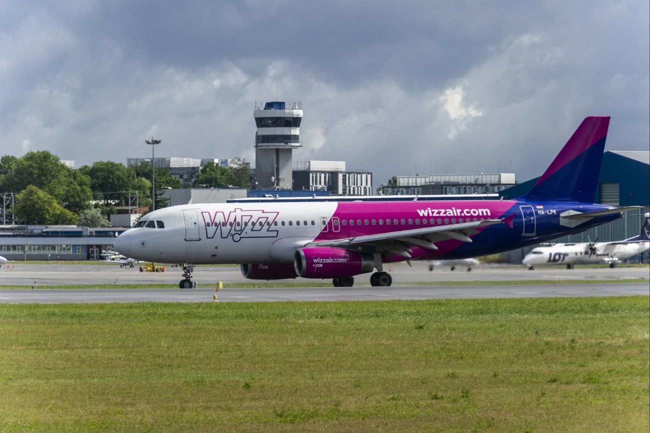 Samolot Wizz Air.