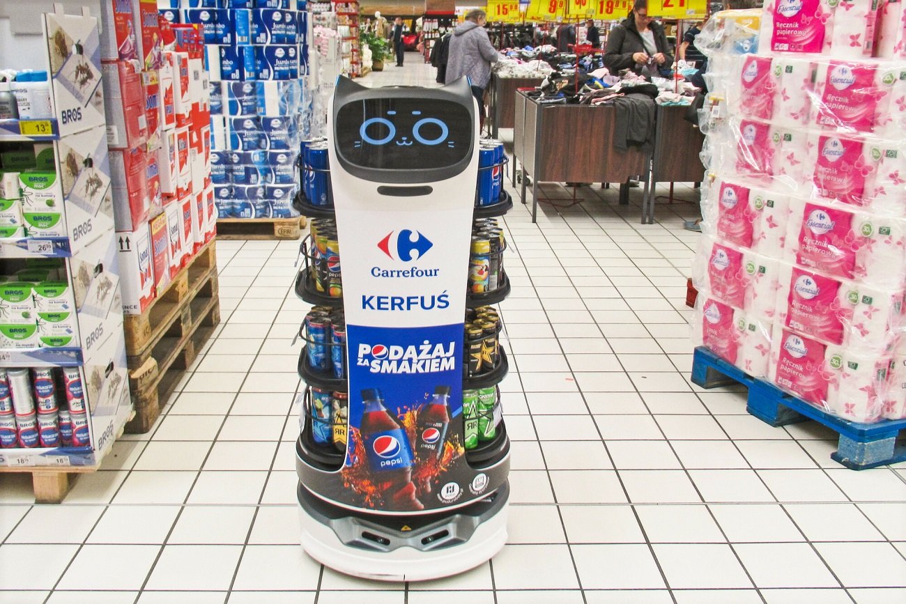 InPost stworzył mem z Kerfusiem