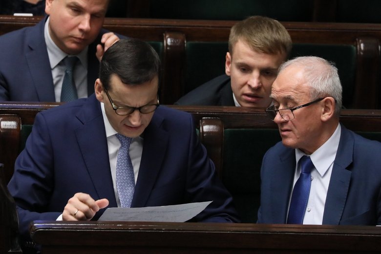 Ministerstwo Energii w końcu dogadało się z Brukselą. Rekompensaty za ceny prądu będą wypłacane Polakom najprawdopodobniej w sierpniu.