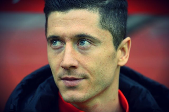 Robert Lewandowski znany jest z działalności charytatywnej.