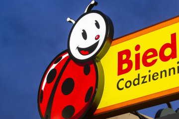 Telefonu szukajcie w sklepie online.