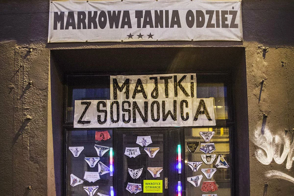Początkowo była to instalacja artystyczna.