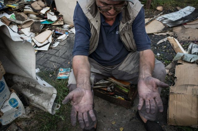 Pan Włodzimierz od 13 lat handlował w swoim żuku starymi książkami