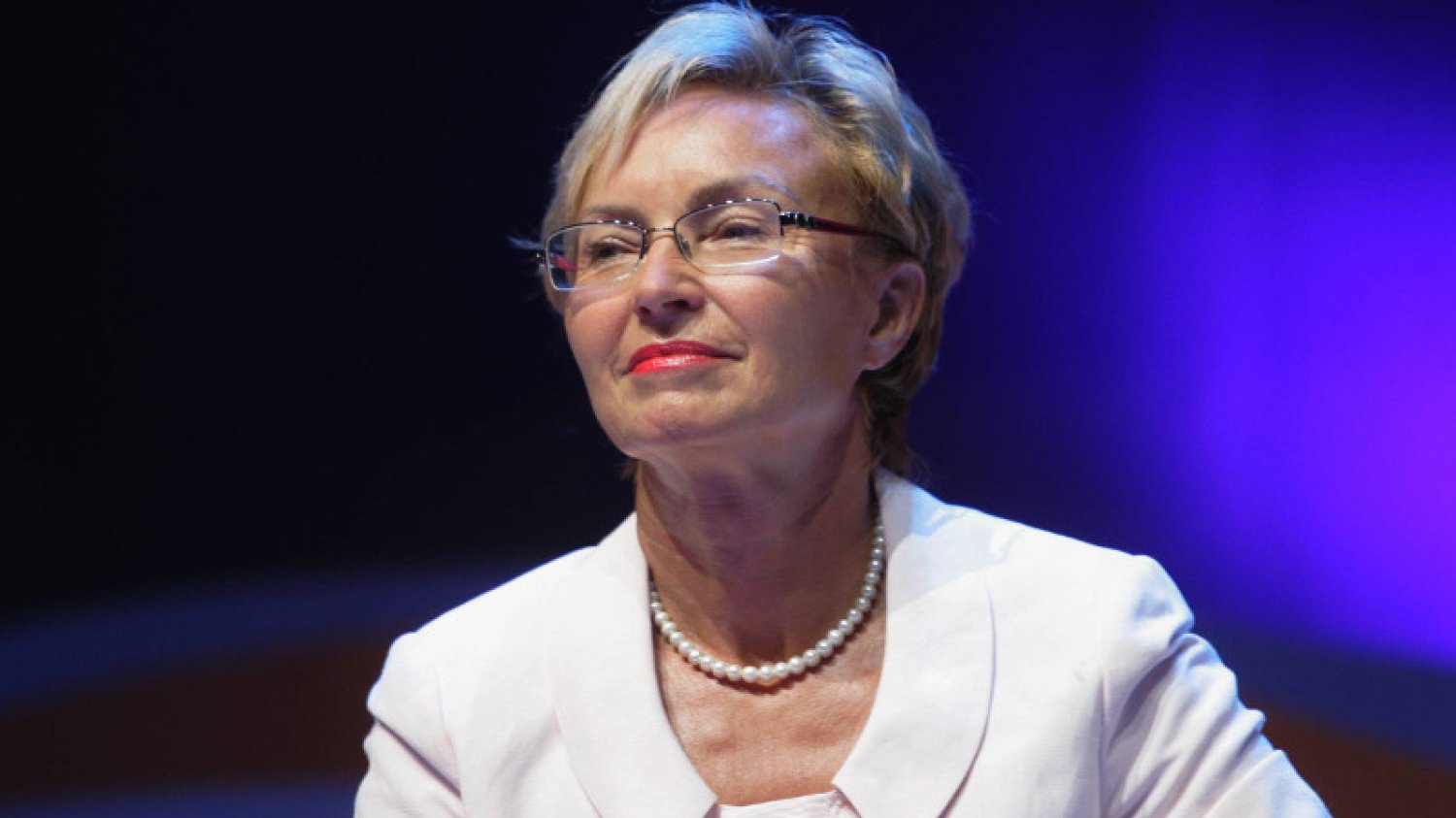 Minister Nauki prof. Lena Kolarska-Bobińska zainicjowała koalicję 9 państw UE w sprawie Horyzontu 2020. Resort chce zmian w zasadach wynagradzania naukowców z europejskich grantów.