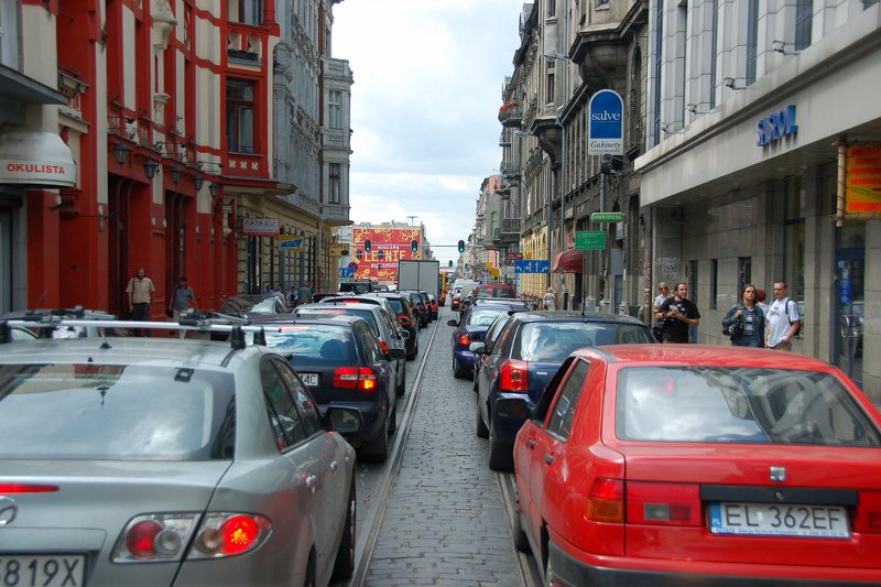 Łódź najbardziej zakorkowanym miastem w Europie. Warszawa pod tym względem jest „lepsza” od Los Angeles.