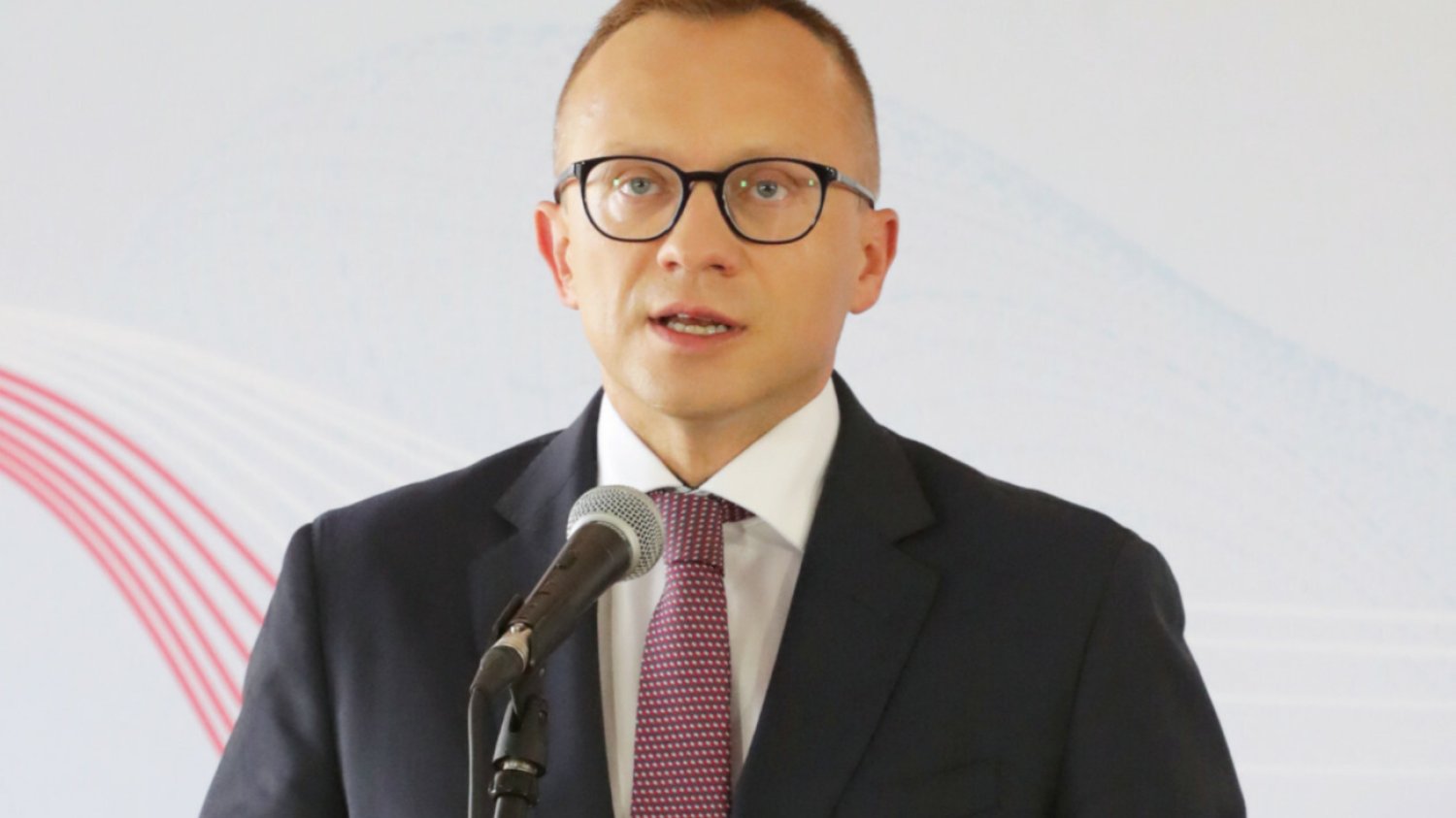 Wiceminister finansów Artur Soboń
