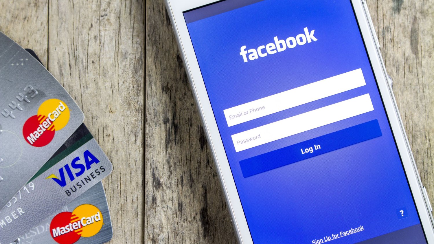 Znajomy z Facebooka prosi o pożyczkę? Uważaj, to może być oszustwo
