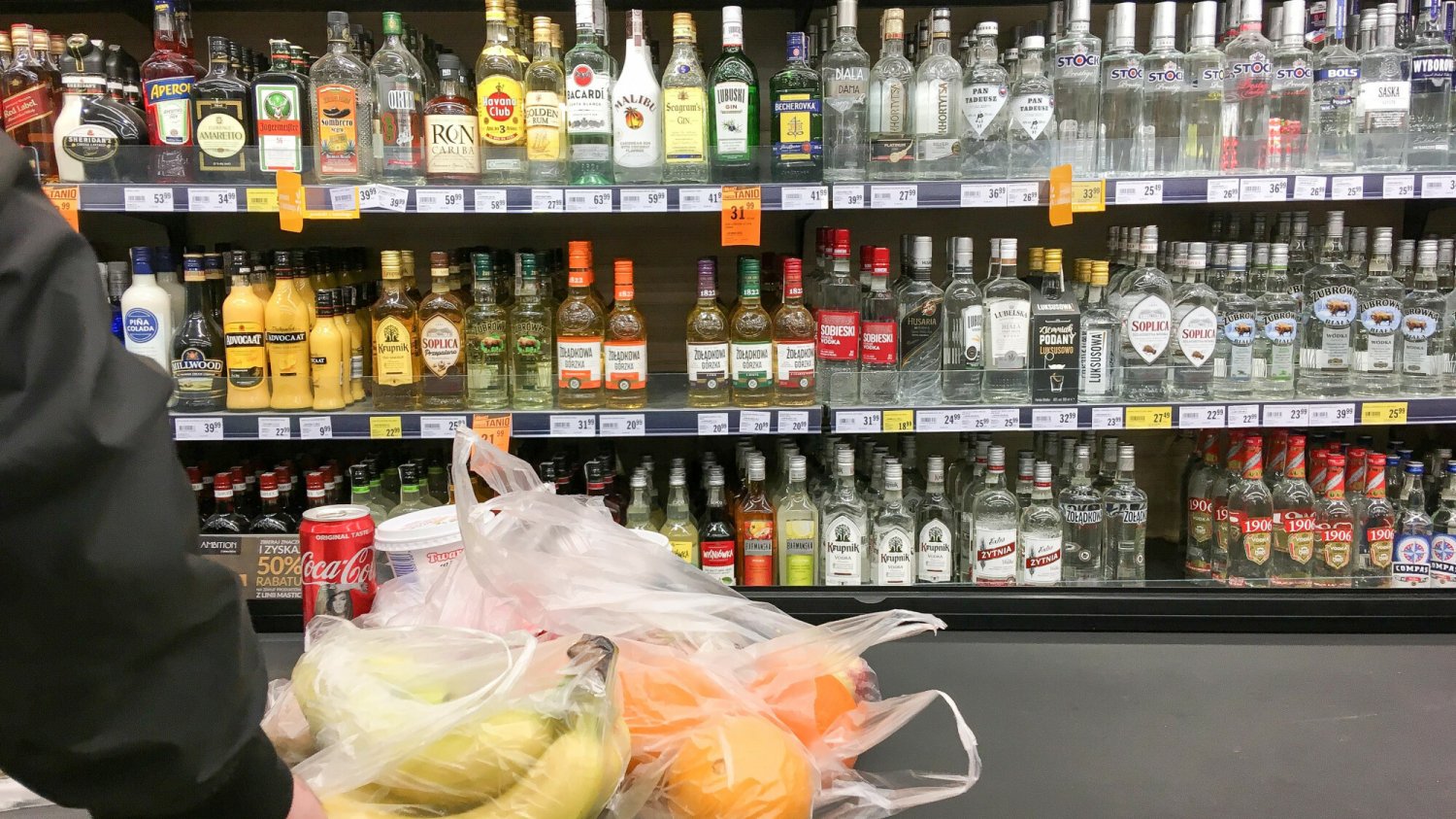 Zakaz sprzedaży alkoholu w Warszawie – decyzja ratusza