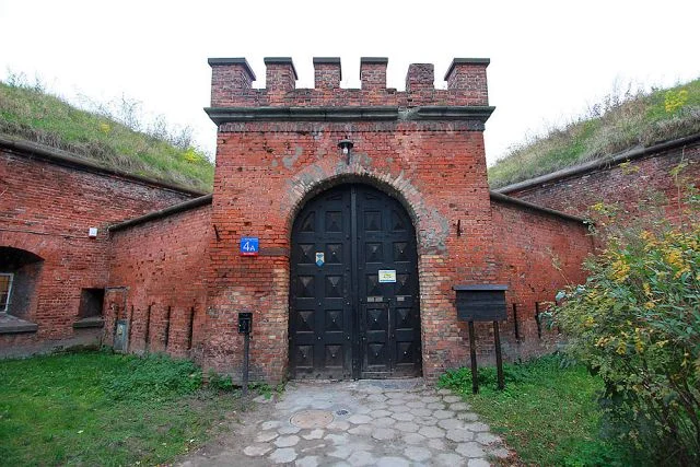 Fort Traugutta. Kiciński kupił go za 1,5 mln zł.
