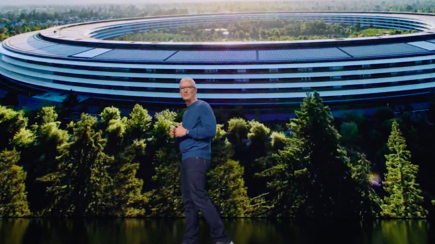 Tim Cook na konferencji Apple Event 2021