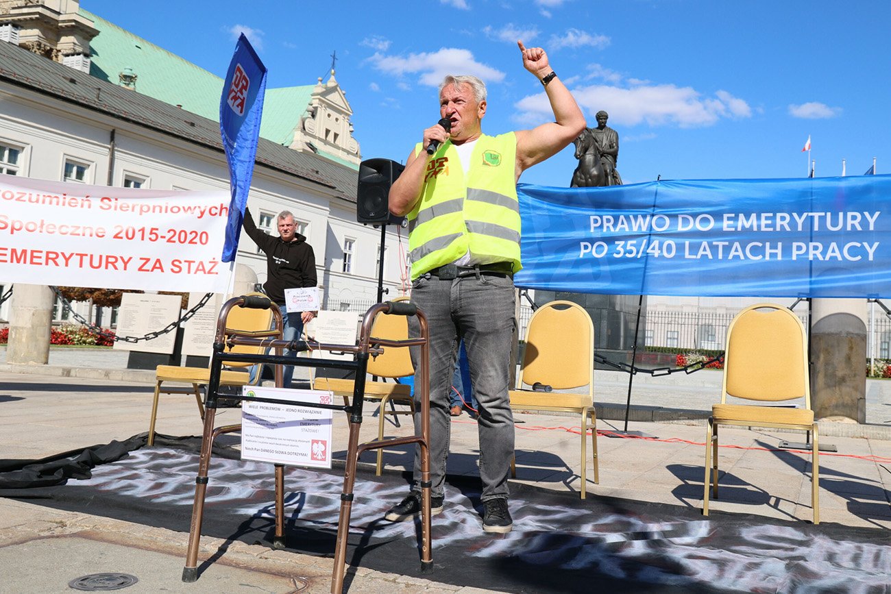Emerytury stażowe przyjęte dla jednej grupy. Kto wcześniej przejdzie na emeryturę?