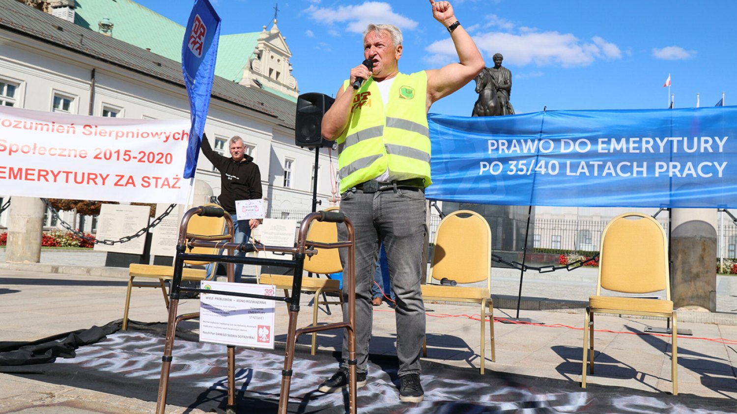 Emerytury stażowe przyjęte dla jednej grupy. Kto wcześniej przejdzie na emeryturę?