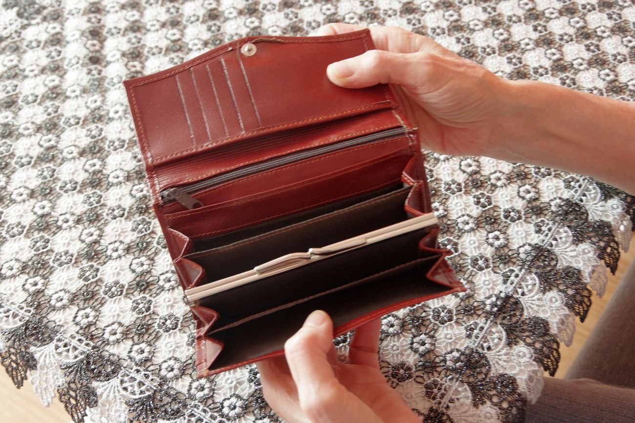 W październiku połowa branż odnotowała spadki płac względem poprzedniego miesiąca - wskazują analitycy PKO BP.