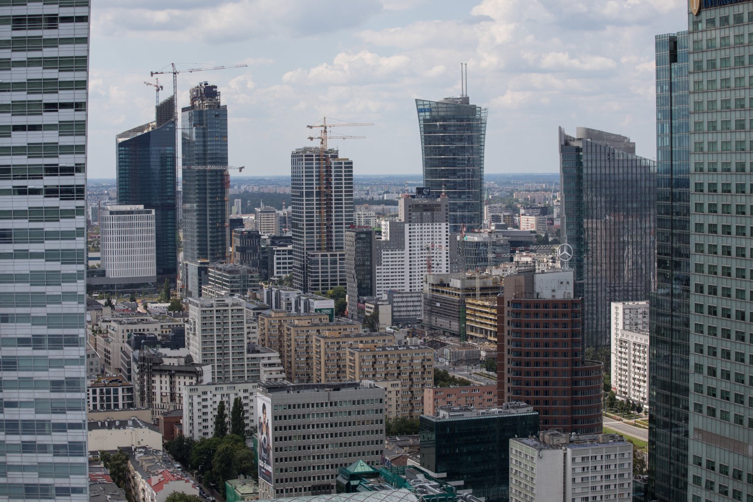 Polska gospodarka skurczyła się w 2020 r.