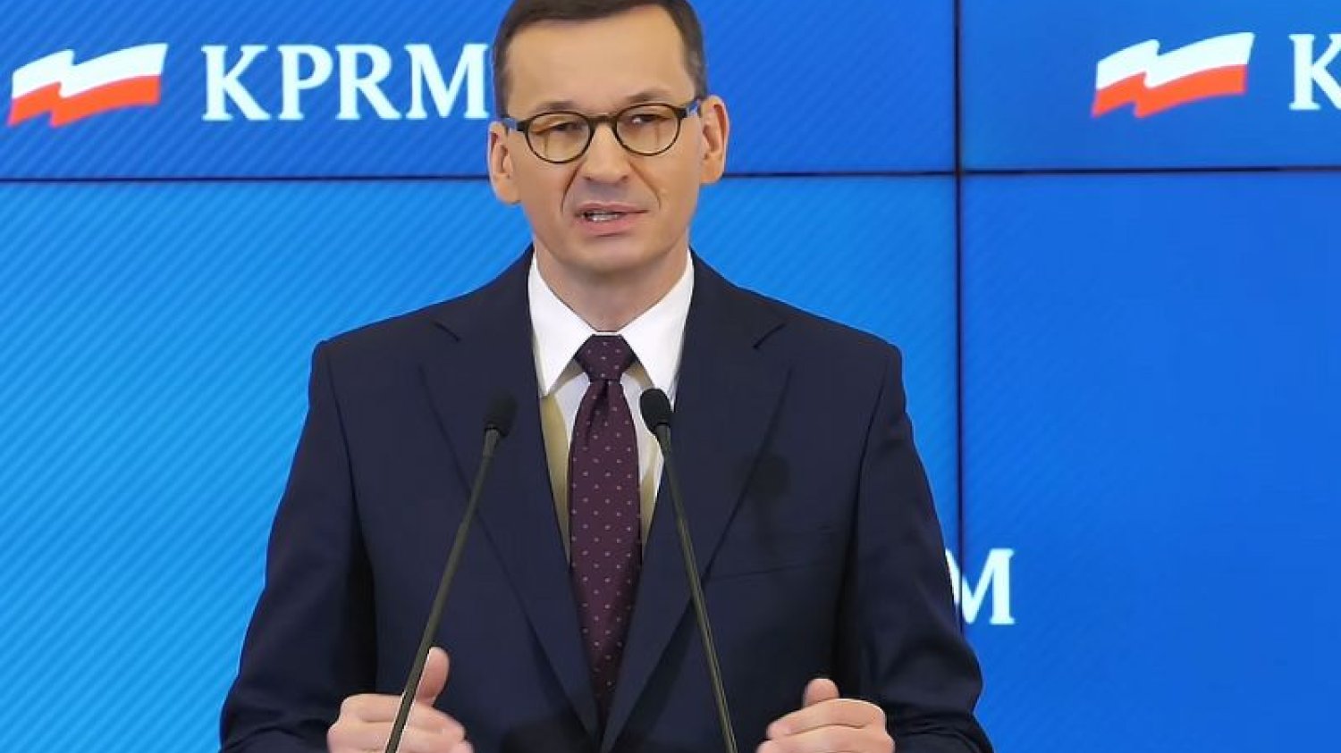 Premier Mateusz Morawiecki broni podatku od mediów.