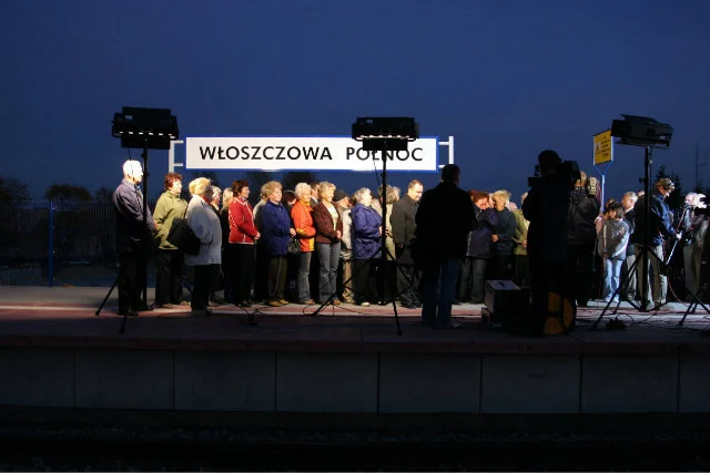 Tuż po otwarciu peron cieszył się ogromnym zainteresowaniem mediów