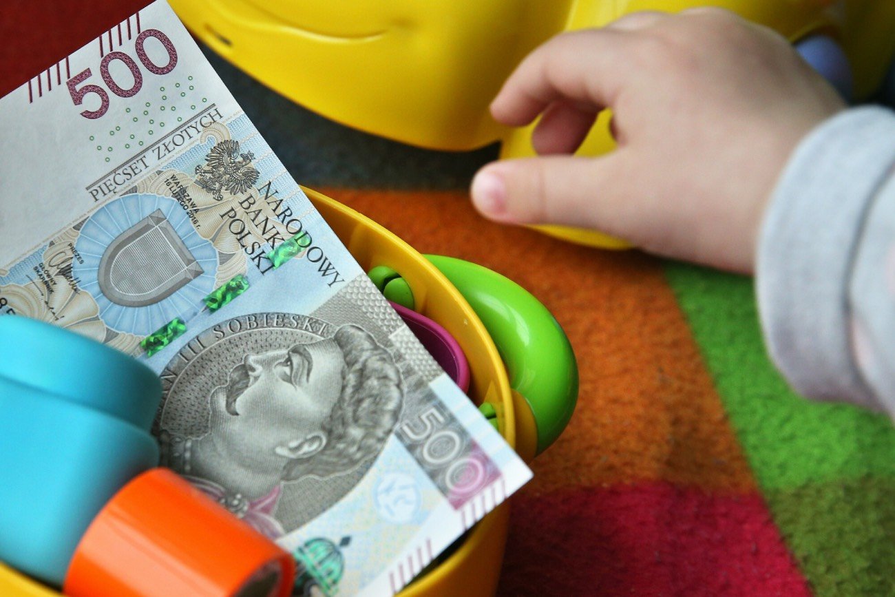 Zmiany w programie "Rodzina 500 Plus"? Minister zapowiada progi