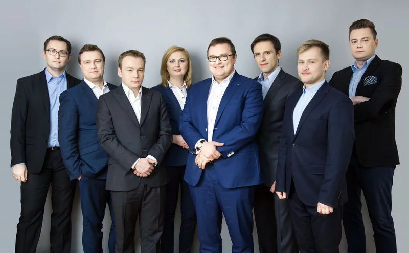 Partnerzy funduszu Inovo. Na zdjęciu od lewej: Michał Ochnio, Piotr Swieboda, Michał Rokosz, Katarzyna Chojnowska, Tomasz Swieboda, Maciej Małysz, Grzegorz Wodyński, Michał Heromiński.