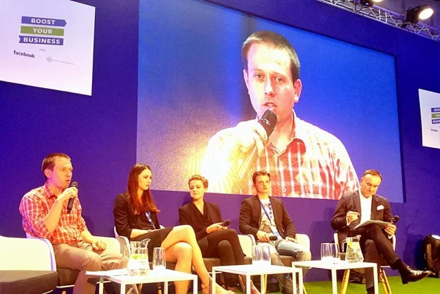 Przemek Sendzielski opowiada o Rano Zebrano na konferencji Boost Your Business organizowanej przez Facebooka i Krajową Izbę Gospodarczą.