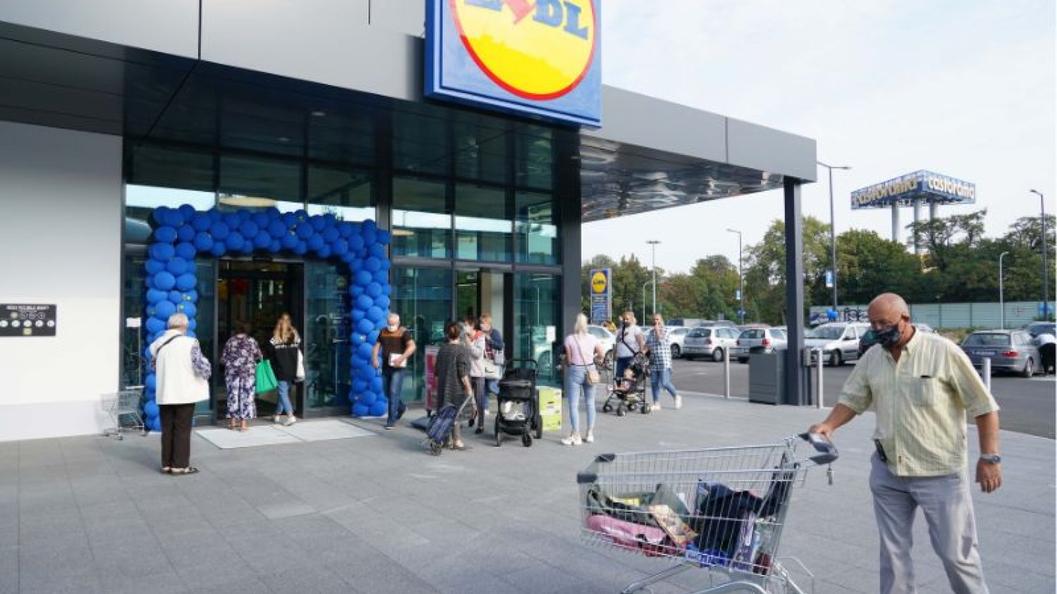 Lidl wchodzi z promocją na Wszystkich Świętych.