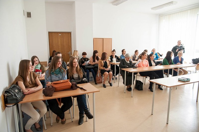 "Kompetencje jutra", program Państwowej Szkoły Wyższej w Białej Podlaskiej, był skierowany do studentów zarządzania. Dzięki niemu uczestnicy mogli zdobyć prestiżowy certyfikat Prince2 Foundation