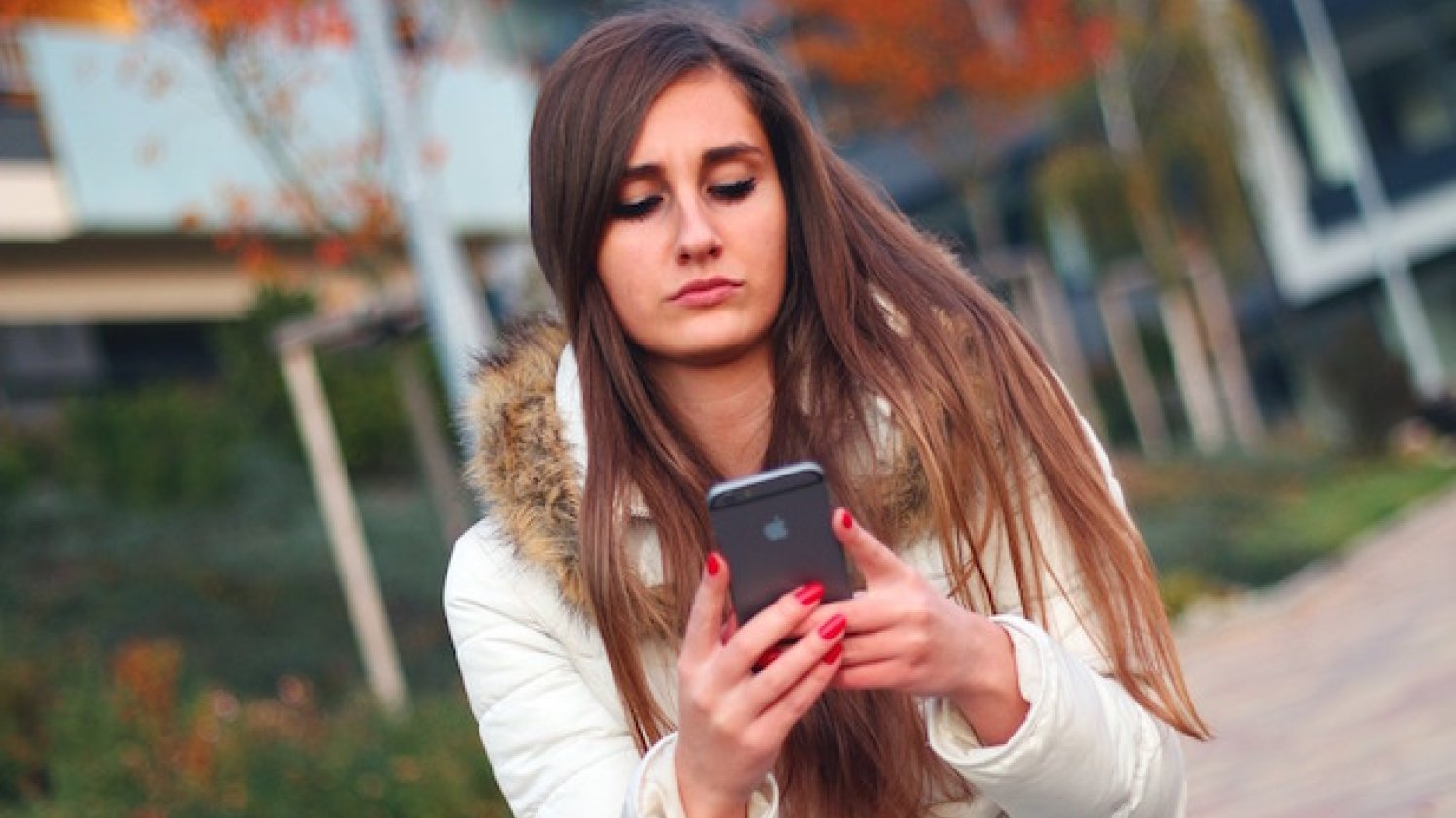 iPhone jest popularny wśród kobiet i osób, które uważają go za wyznacznik statusu materialnego.