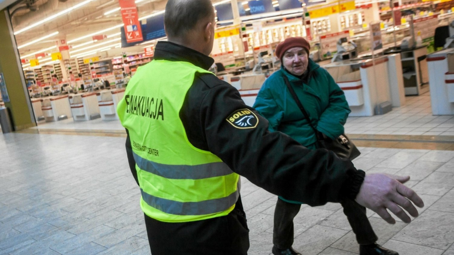 Zakaz handlu w niedzielę może się przyczynić do zniknięcia 10 tys. miejsc pracy w branży ochroniarskiej.