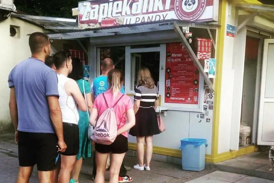 Zapiekanki u Pandy na warszawskich Bielanach miały być alternatywną dla innych fast-foodów.