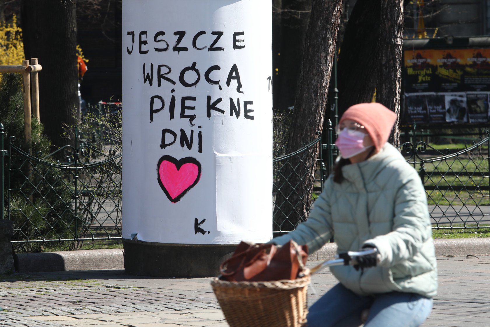 Jeśli chcemy, by piękne dni wróciły i nie skończyły się zbyt szybko, pamiętajmy o klimacie - przypominają ekolodzy.