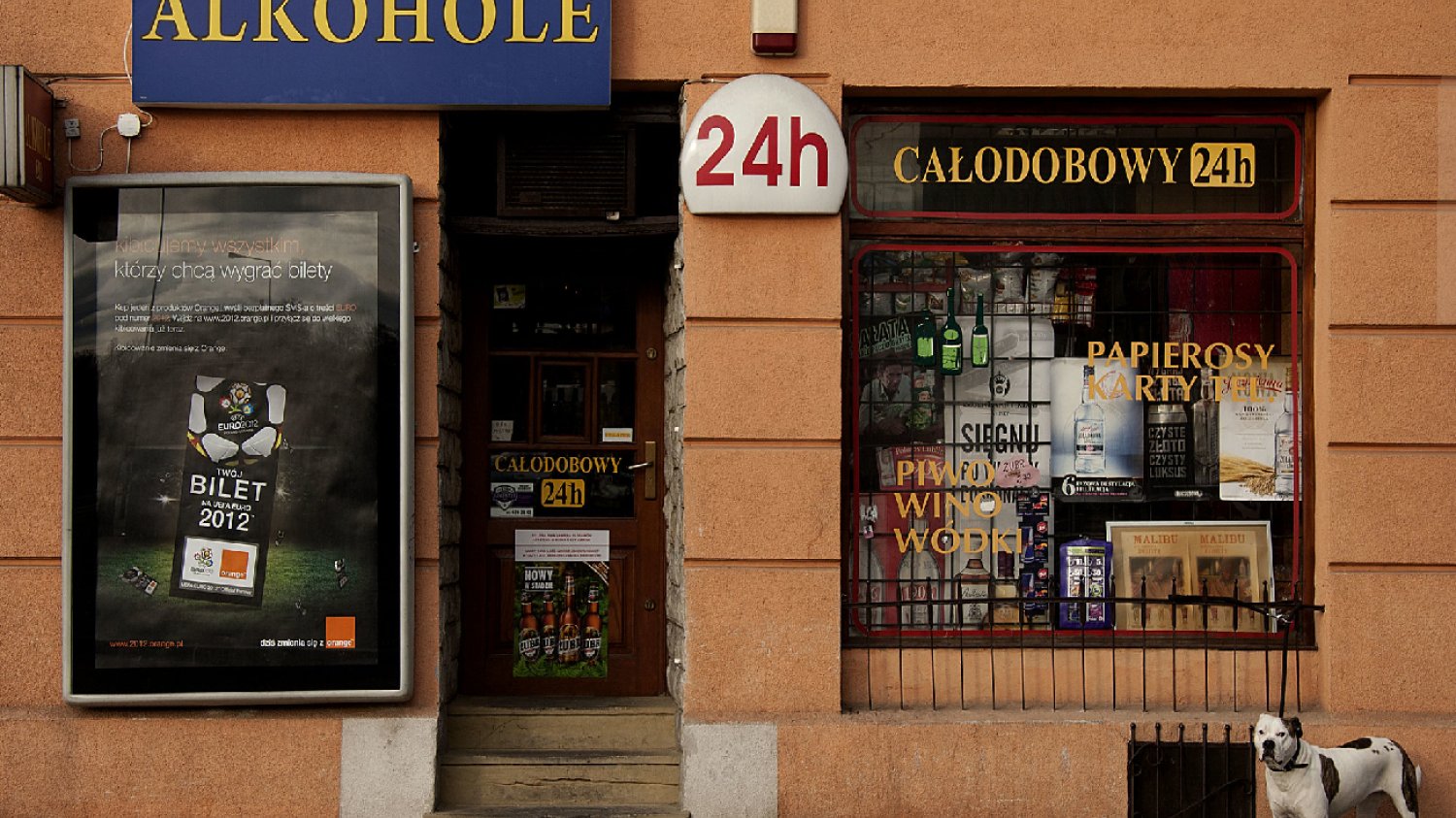 Witryna sklepu z alkoholami