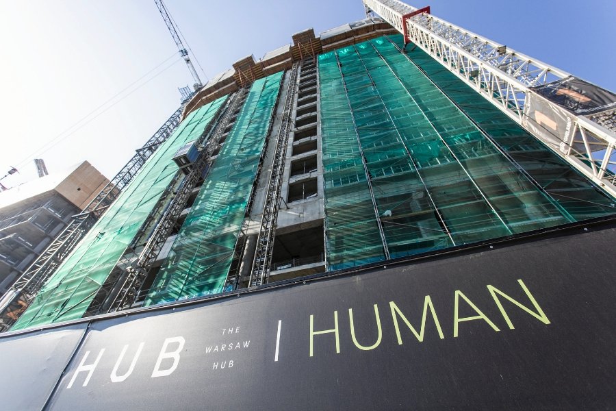 Biedronka chce otworzyć duży sklep w podziemnym pasażu handlowym pod prestiżowym kompleksem biznesowym The Warsaw HUB.