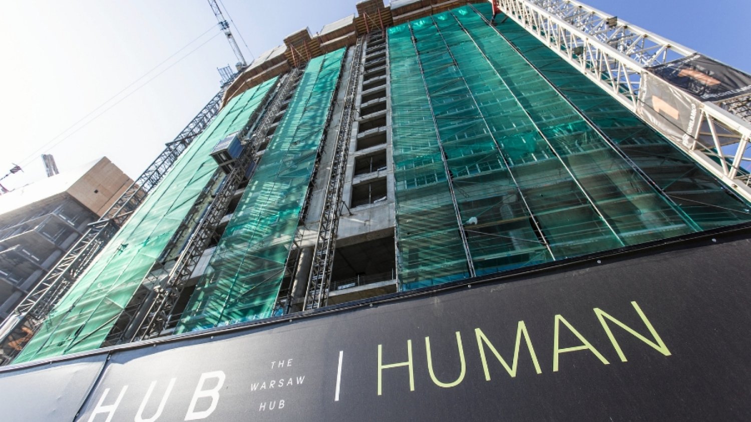 Biedronka chce otworzyć duży sklep w podziemnym pasażu handlowym pod prestiżowym kompleksem biznesowym The Warsaw HUB.